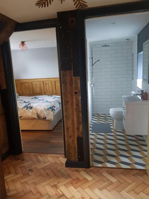 Bartholomew'S Loft At Johnsfort Raistin Eksteriør billede
